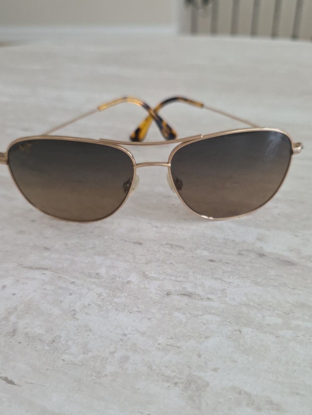 Maui Jim Gold Frame Brown Gradient Aviator Sunglasses with Tortoiseshell Temples